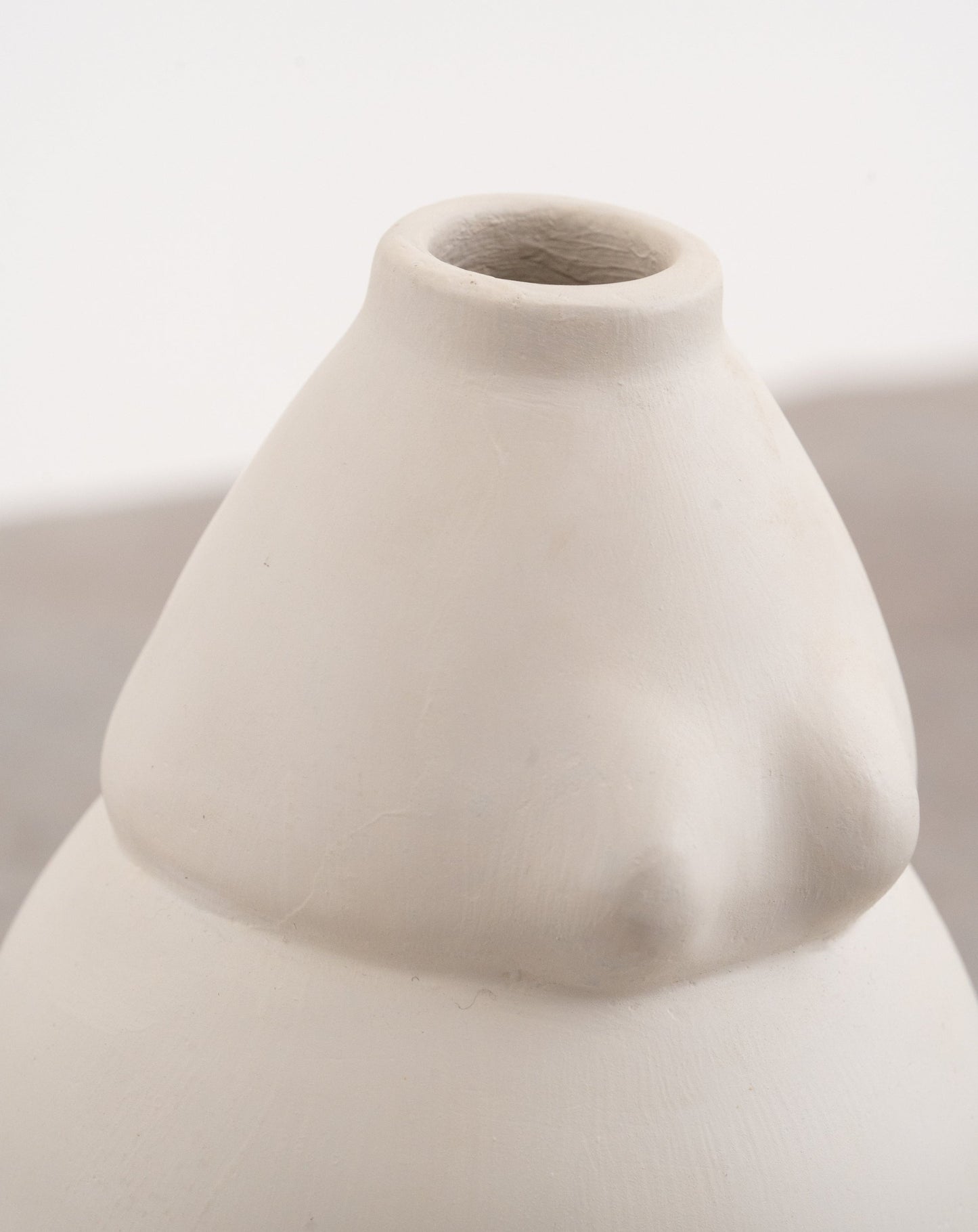Anissa Vase