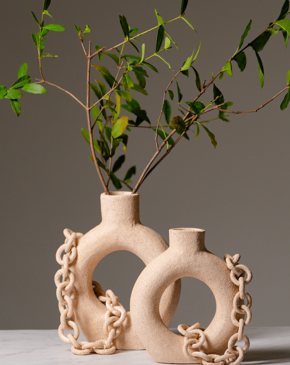 Ring Chain Vase